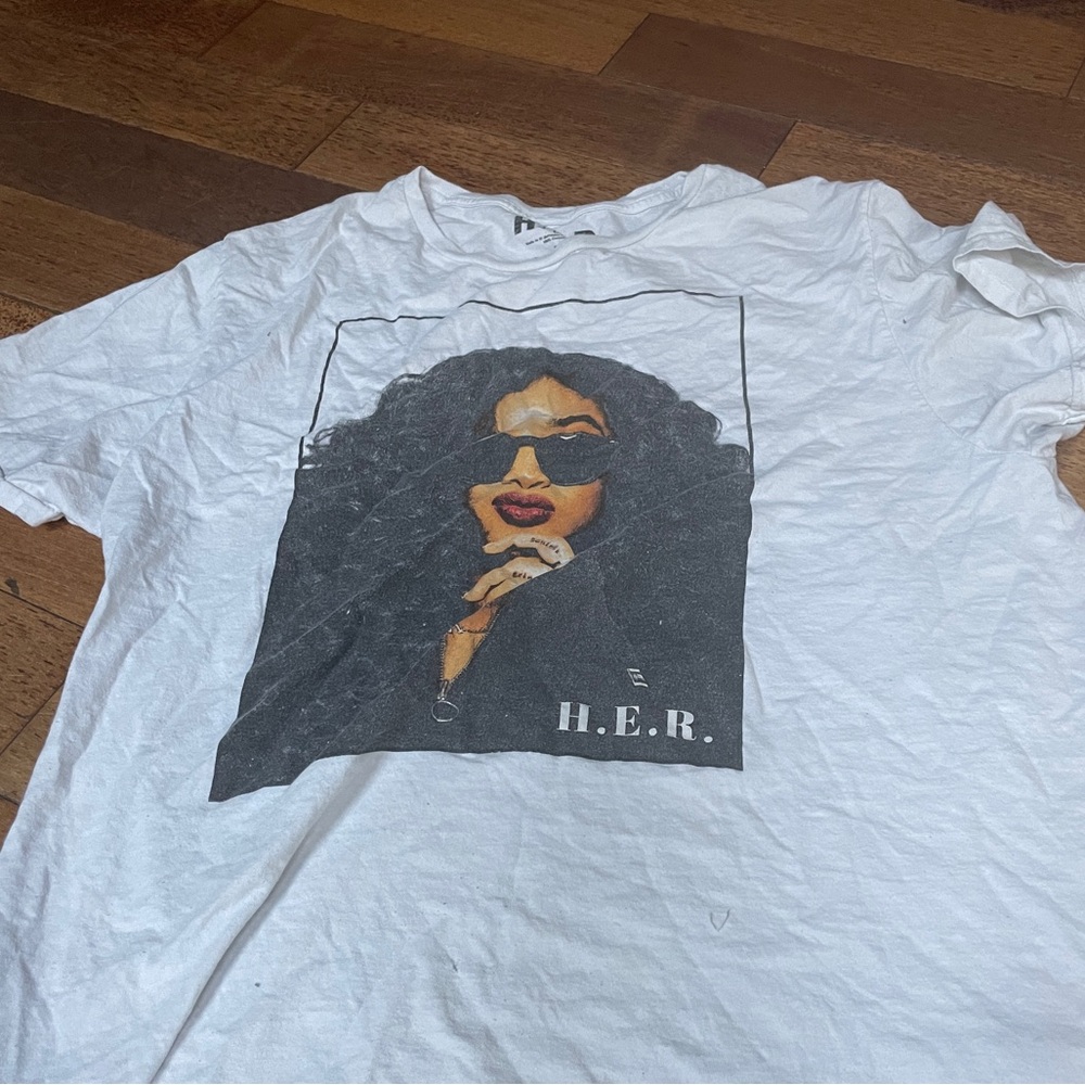 H.E.R graphic tee